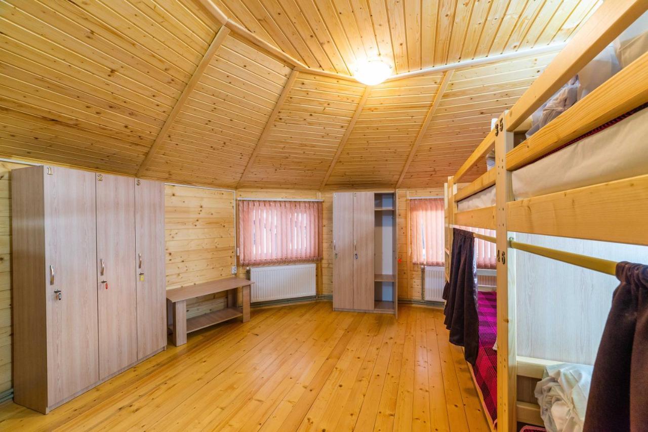 Хостел Галіція Kolomiya Exterior photo
